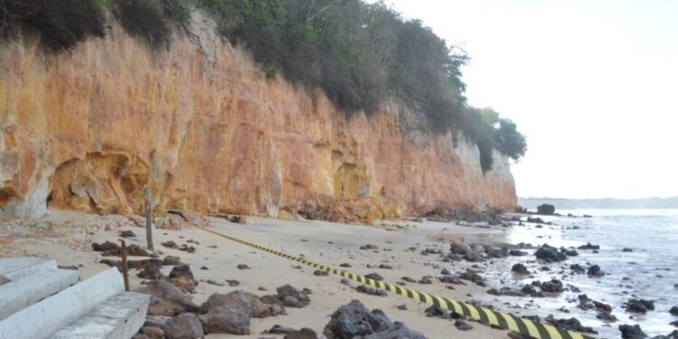 MPF indica obra de drenagem como prioridade para a segurança das falésias de Pipa