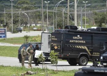 Ministério da Justiça aciona PF para apuração de ameaça de bomba em Brasília