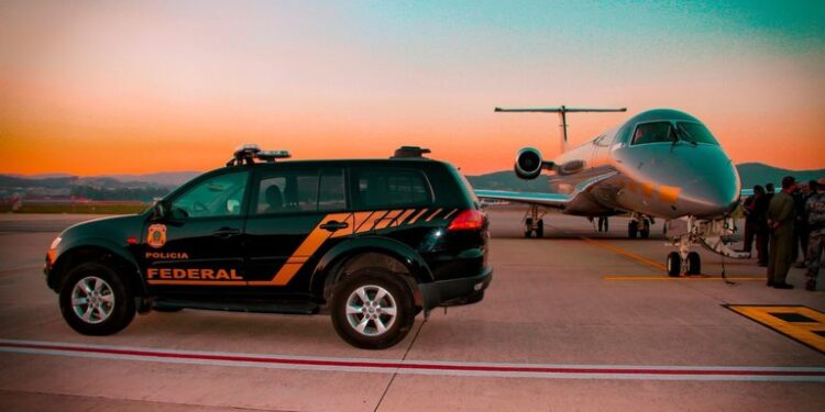 Envolvidos em atos antidemocráticos são alvo de operação da Polícia Federal