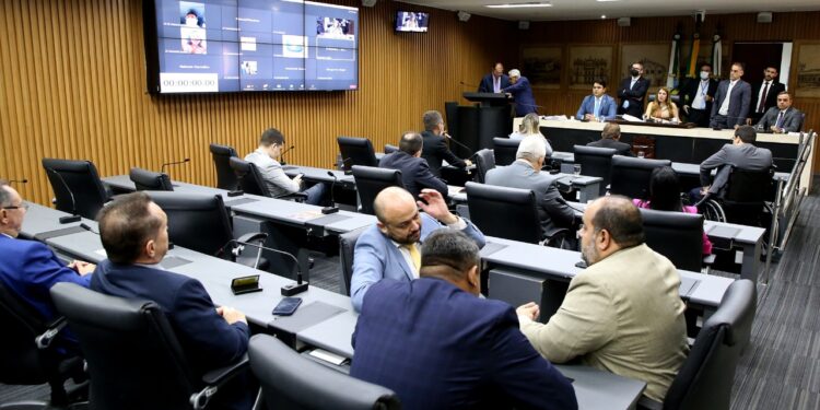 Novo piso salarial de agentes da Saúde é aprovado pela CMN