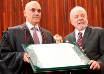TSE entrega diplomas de presidente e vice-presidente da República a Lula e Alckmin