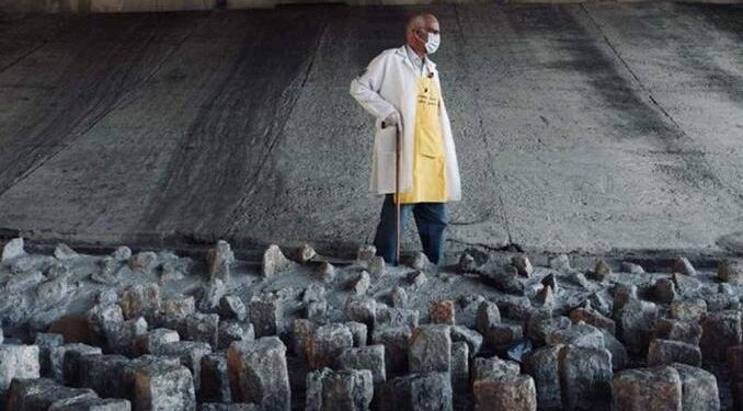 Bolsonaro veta projeto que proíbe construções hostis em espaços públicos