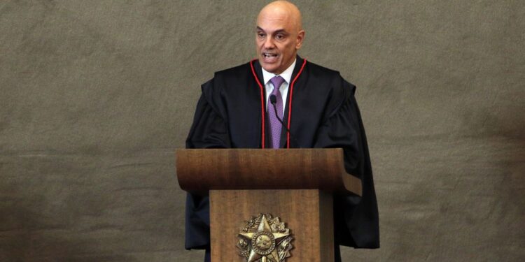 Trechos da Lei de Improbidade são suspenso por decisão de Alexandre de Moraes