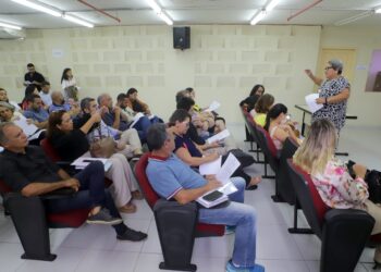 Município reúne gestores para orientar sobre execução de despesas do orçamento 2023