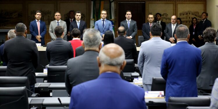 Novo presidente e vereadores tomam posse na Câmara Municipal de Natal