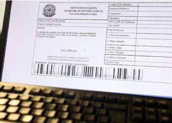 Eleitores podem quitar débitos com a Justiça Eleitoral via Pix ou cartão de crédito