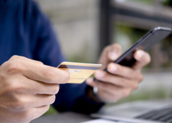 Justiça condena dois homens por estelionato praticado contra idoso em agência bancária da Grande Natal