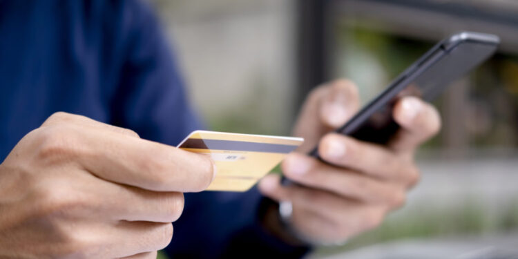 Justiça condena dois homens por estelionato praticado contra idoso em agência bancária da Grande Natal