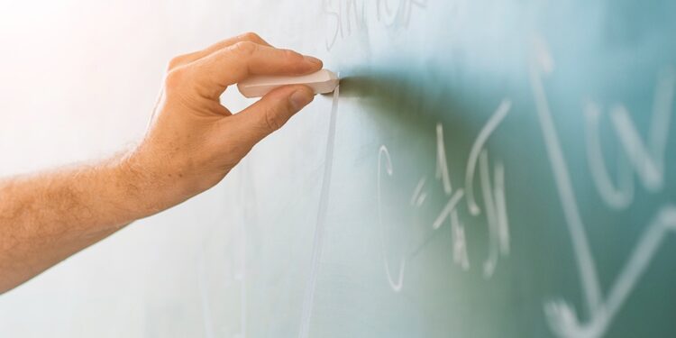 Professor da rede estadual garante na Justiça o direito a progressão funcional