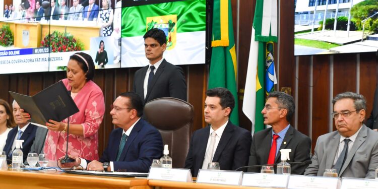 Fátima Bezerra é empossada para segundo mandato de Governadora do RN