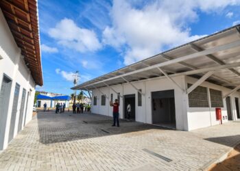 Prefeitura inaugura Eixo 1 do Centro Comercial do Maruim nas Rocas