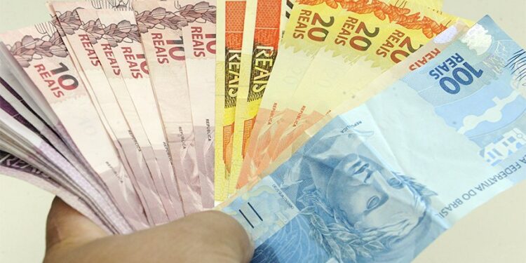 Um novo valor do salário mínimo pode ser anunciado para 2023