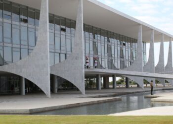 Gastos com cartão corporativo de ex-presidentes são liberados