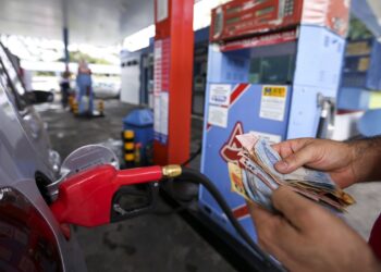 Desoneração de PIS e Cofins da gasolina e do álcool é prorrogada