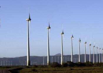 Brasil bate recorde em geração de energia renovável