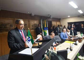 Em mensagem anual ao Legislativo, prefeito Álvaro Dias destaca projetos estruturantes