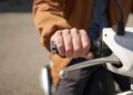 Por trabalhar com motocicleta, agente de microcrédito consegue periculosidade
