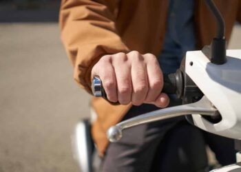 Por trabalhar com motocicleta, agente de microcrédito consegue periculosidade