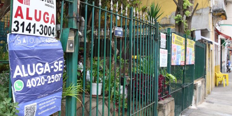 Aluguéis sobem 4,2% em janeiro; acumulado em 12 meses está em 10,74%
