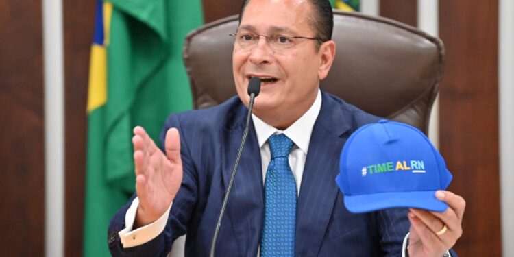 Ezequiel Ferreira é eleito presidente da ALRN para biênios da 63ª Legislatura