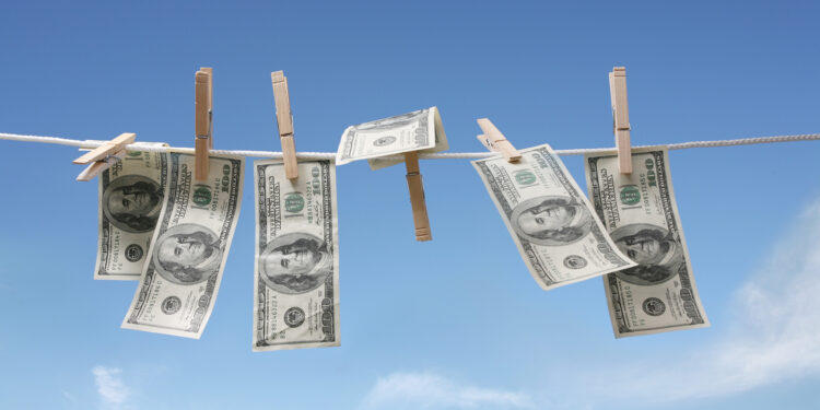 Ex-dirigente de tradicional clube de futebol é condenado pela Justiça Federal