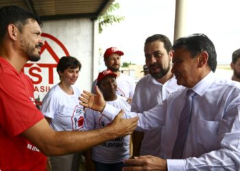 Bolsa Família: há indícios que 2,5 milhões recebem de forma irregular