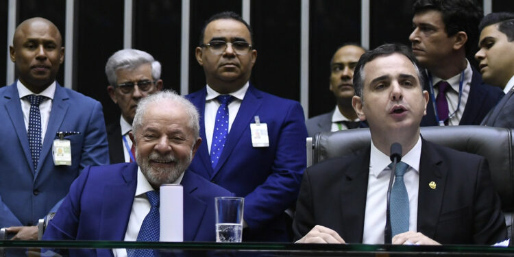 Rodrigo Pacheco encaminha a Lula pedido de intervenção das Forças Armadas no RN