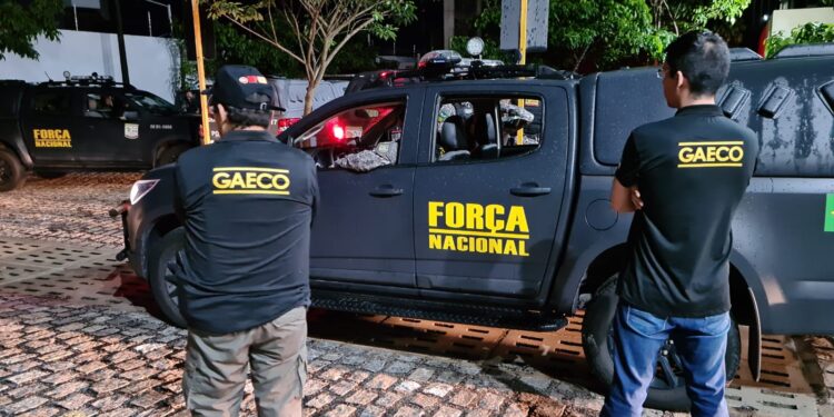 Ação conjunta do MPRN, PF, PRF, PM, Seap e Força Nacional combate atuação de facção que promove atos criminosos no Estado