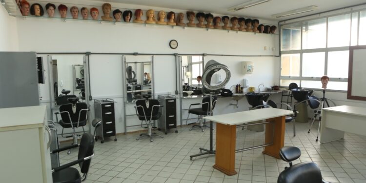 Senac Mossoró está com matrículas abertas para curso de Corte Masculino