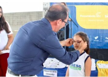 Fecomércio finaliza entrega de 300 óculos de grau gratuitos no RN