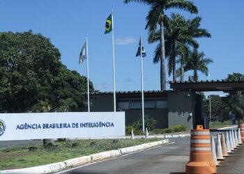 PF abre inquérito para investigar denúncias de espionagem pela Abin