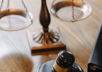 Julgamento debate aplicação indevida de HC e mantém regressão de regime