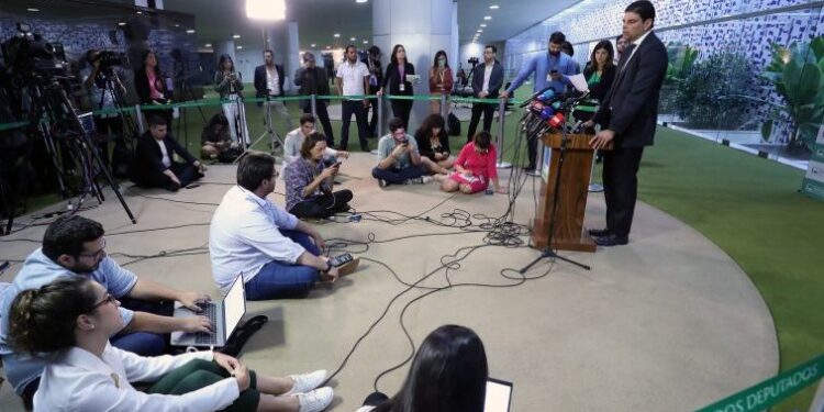 Relator do novo regime fiscal se diz independente e reforça prioridade da matéria na Casa