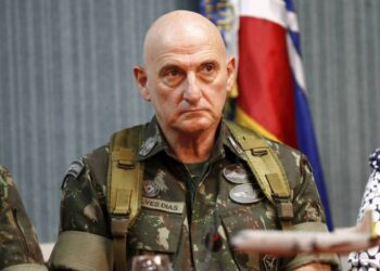 Gonçalves Dias pede demissão do GSI