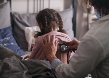 Portador de microcefalia garante na Justiça direito a Home Care