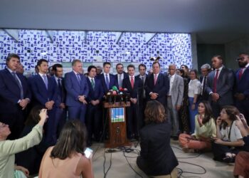 Novo bloco parlamentar reúne nove partidos e 173 deputados na Câmara