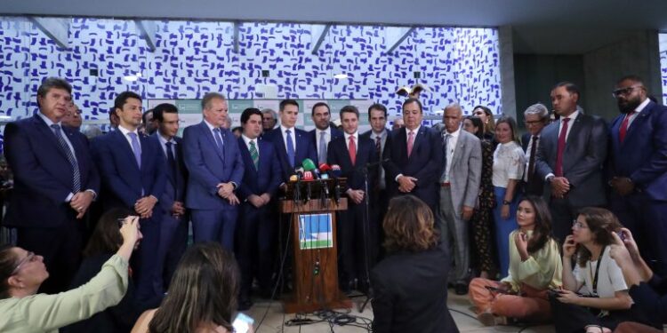 Novo bloco parlamentar reúne nove partidos e 173 deputados na Câmara