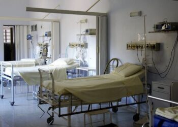 Idosa acometida com perda de sangue obtém liminar que garante internação urgente em UTI/CTI