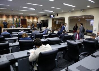 Câmara aprova Projeto de Lei Complementar que revoga lei dos transportes