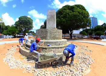 Obra de requalificação da Praça Pedro Velho atinge 40% de execução