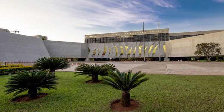 STJ vai definir se ente que paga o defensor dativo pode questionar o valor em cumprimento de sentença