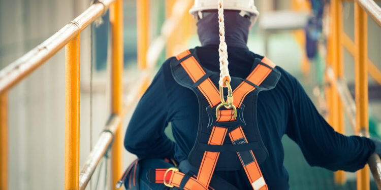 Nova regra para aposentadoria por periculosidade é aprovada no Senado