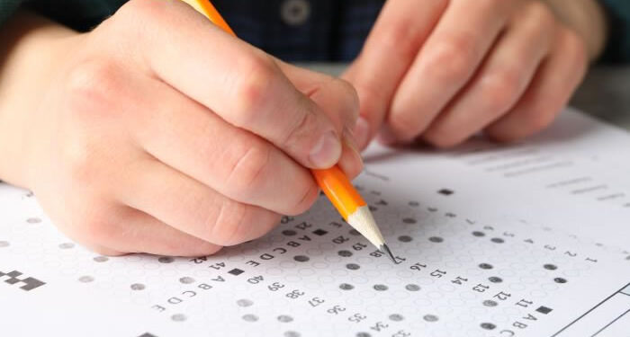 Concursos públicos que abrem inscrições esta semana; mais de 5.503 vagas