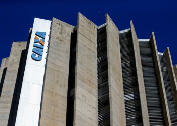 Caixa vai contratar 800 concursados após homologação de acordo no TST
