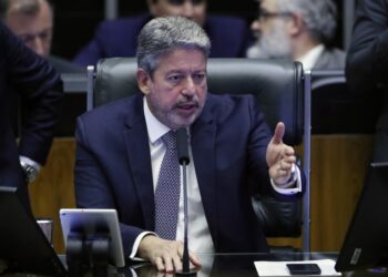 Lira diz que projeto de novo marco fiscal deve passar por ajustes