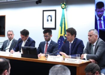 Câmara instala CPIs para investigar o MST, possível fraude na Americanas e manipulação no futebol