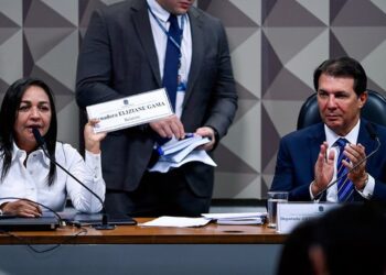 Instalada CPMI que vai investigar responsáveis pelos ataques aos três Poderes em 8 de janeiro