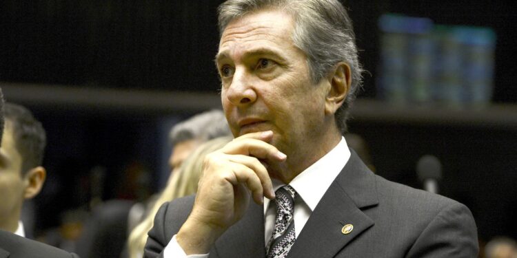 STF condena Collor a oito anos e dez meses de prisão