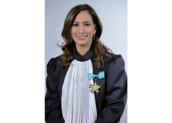 Procuradora potiguar Ana Carolina Alves Araújo Roman é empossada como desembargadora federal do TRF1