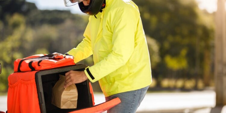 Presidente do TST propõe regulação de trabalho por aplicativos com base na realidade brasileira